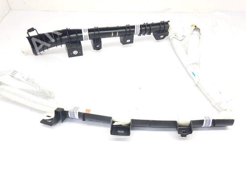left-curtain-airbag-toyota-c-hr-_x1_-2016-32398093 main image