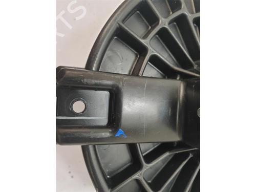 Heater blower motor HONDA CIVIC VII Saloon (ES, ET) 1.3 IMA (ED9, ES9) | BP22669023M62 