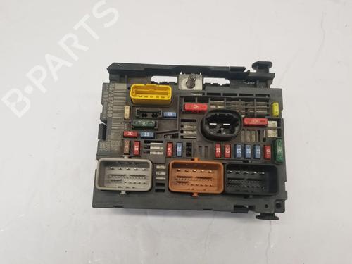 Used Fuse box Fuse box PEUGEOT PARTNER Box Body/MPV 1.6 HDi (90 hp) 39886784 39886784