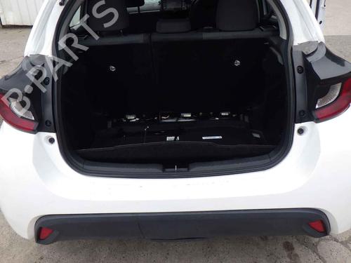 Brugte TOYOTA YARIS (_P21_, _PA1_, _PH1_) 1.5 Hybrid (MXPH10, MXPH11) (116 hp) 3572924