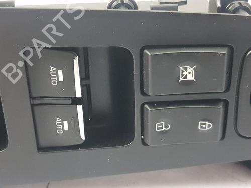Right front window switch HYUNDAI TUCSON (TL, TLE) | BP32375134I26