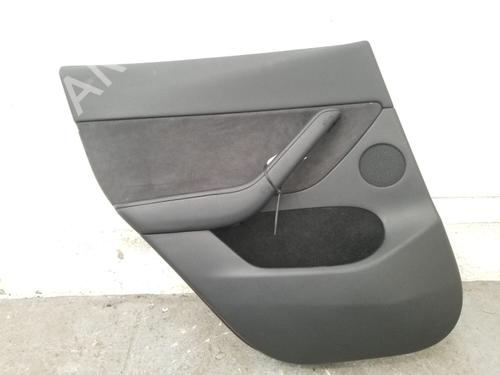Used Rear left panel Rear left panel TESLA MODEL Y (5YJY) Long Range All-wheel Drive (514 hp) 40606479 40606479
