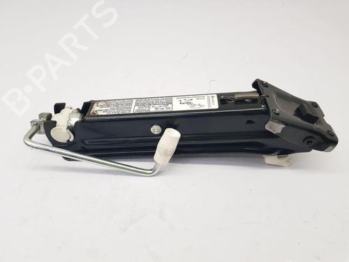 Reservehjul kit Reservehjul kit MERCEDES-BENZ CLK (C209) CLK 220 CDI (209.308) (150 hp) 33630132 33630132