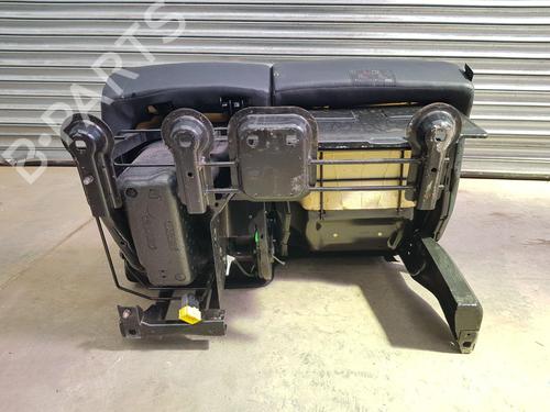 Left front seat VAUXHALL VIVARO C Van (K0) 1.5 | BP36861008C15  - Image 17