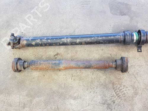 Driveshaft LAND ROVER DISCOVERY III (L319) 2.7 TD 4x4 | BP28175219M37 