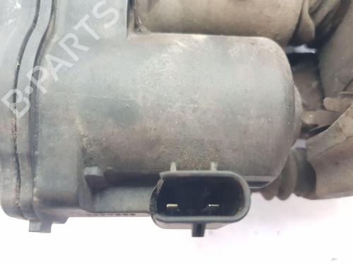 Right rear brake caliper INFINITI Q30 1.6 | BP25853694M106