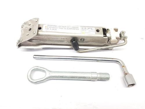 Used Jack Kit MERCEDES-BENZ C-CLASS Coupe (C204) C 180 (204.331) (156 hp) 29839575
