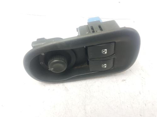 Used Right front window switch Right front window switch VAUXHALL MOVANO Mk II (B) Chassis/Cab (X62) 2.3 CDTI FWD (UV, HV, EV) (131 hp) 33275540 33275540