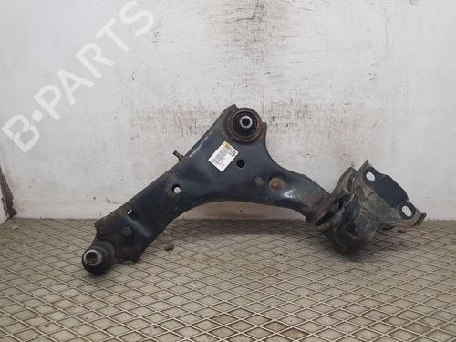 Used Left front suspension arm JAGUAR E-PACE (X540) 2.0 D150 (150 hp) 30690047