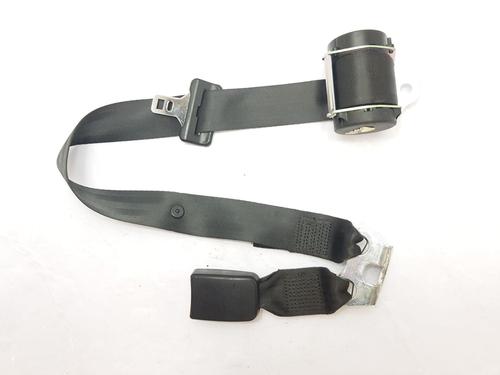 Used Rear center seatbelt FORD FIESTA V (JH_, JD_) 1.25 16V (75 hp) 29292642