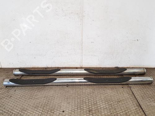 Used Step NISSAN X-TRAIL I (T30) 2.5 4x4 (165 hp) 22682929