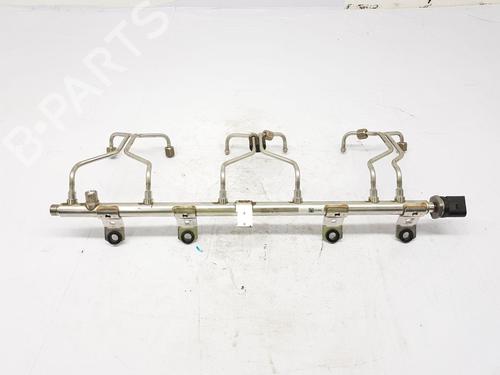 Used Injection rail BMW 4 Coupe (F32, F82) M4 Competition (450 hp) 31603677