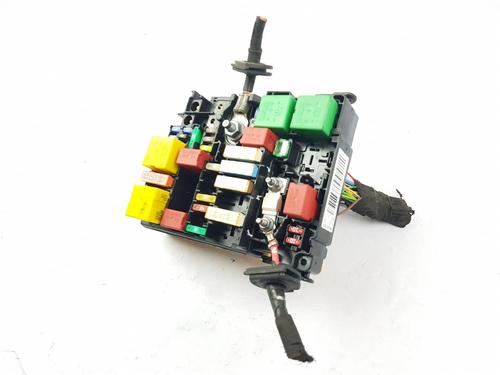 Fuse box PEUGEOT 208 I (CA_, CC_) 1.0 VTi | BP29839484E1