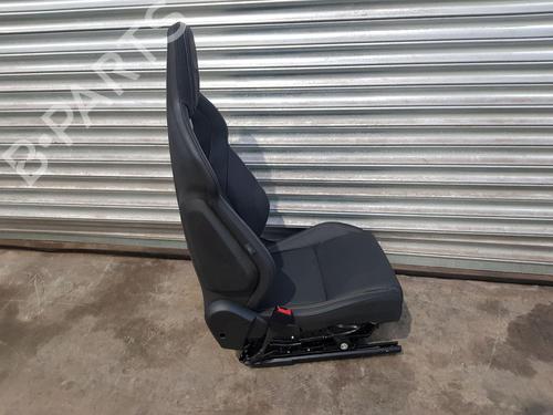 Right front seat JAGUAR I-PACE (X590) EV400 AWD | BP30914913C16 