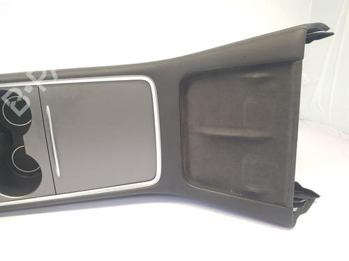 Armrest / Center console TESLA MODEL Y (5YJY) Long Range Rear-Wheel Drive | BP38701737I20 - Image 6