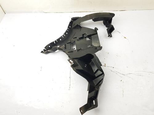rear-bumper-bracket-land-rover-range-rover-evoque-l551-2018-32198886 main image