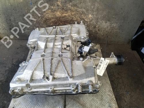 other-jaguar-f-pace-x761-2015-33056868 main image