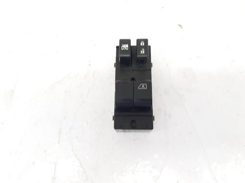 Used Right front window switch Right front window switch 36672051 36672051