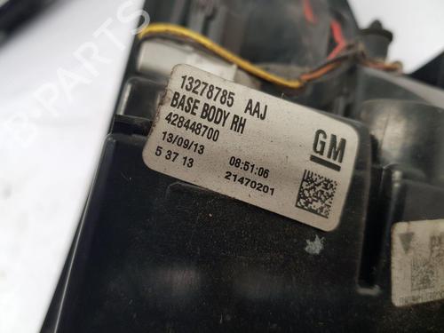 Right taillight VAUXHALL ZAFIRA Mk III (P12) 2.0 CDTi (75) | BP28087904C35 