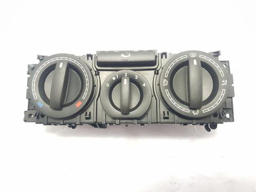 Used Climate control VW TRANSPORTER T5 Bus (7HB, 7HJ, 7EB, 7EJ) 2.5 TDI (174 hp) 29839887