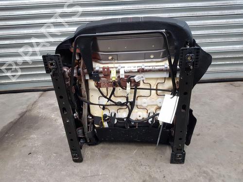 Right front seat TOYOTA COROLLA Hatchback (_E21_, _EA1_, _EH1_) 1.8 Hybrid (ZWE211, ZWE219) | BP29620591C16