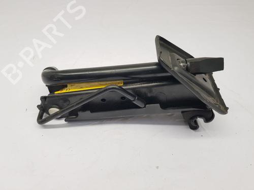 Used Jack Kit Jack Kit FORD FIESTA VI (CB1, CCN) 1.5 TDCi (75 hp) 35996537 35996537