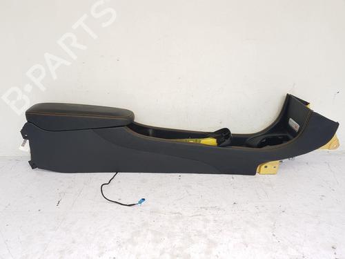 Used Armrest / Center console MCLAREN 570S 3.8 (570 hp) 22665492