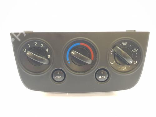 Used Climate control FORD FIESTA V (JH_, JD_) [2001-2014]  29839831