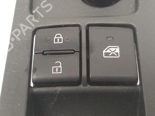 Right front window switch TOYOTA COROLLA Hatchback (_E21_, _EA1_, _EH1_) 1.8 Hybrid (ZWE211, ZWE219) | BP38931291I26 - Image 4