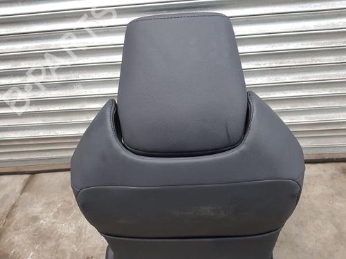 Left front seat TOYOTA COROLLA Hatchback (_E21_, _EA1_, _EH1_) 1.8 Hybrid (ZWE211, ZWE219) | BP29620592C15 