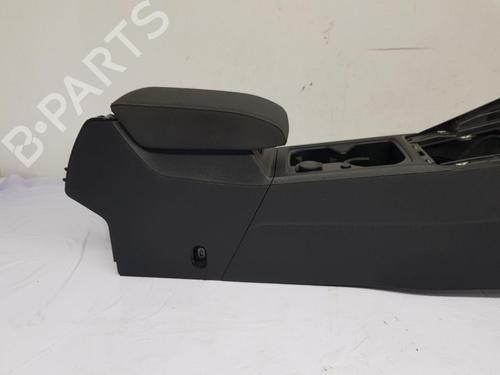 Armrest / Center console VW GOLF VIII (CD1, DA1) 1.5 eTSI | BP30627933I20 