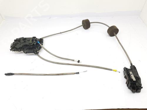 Højre bagtil lås MERCEDES-BENZ VITO Tourer (W447) 119 CDI / 119 BlueTEC (447.701, 447.703, 447.705) (190 hp) 31841799