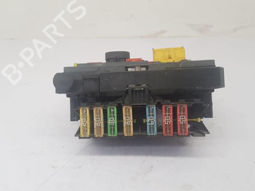 Sikringsdose Sikringsdose CITROËN C4 Picasso I MPV (UD_) 1.6 HDi (109 hp) 33889849 33889849