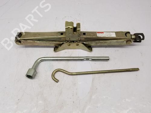 jack-kit-suzuki-grand-vitara-ii-jt-te-td-2005-40496692 main image