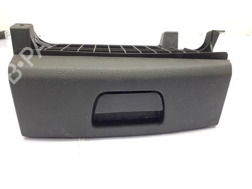 Used Glove box SKODA SUPERB III Estate (3V5) 2.0 TDI (150 hp) 31819760