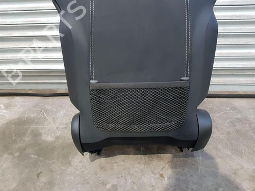 Right front seat JAGUAR I-PACE (X590) EV400 AWD | BP30914913C16 