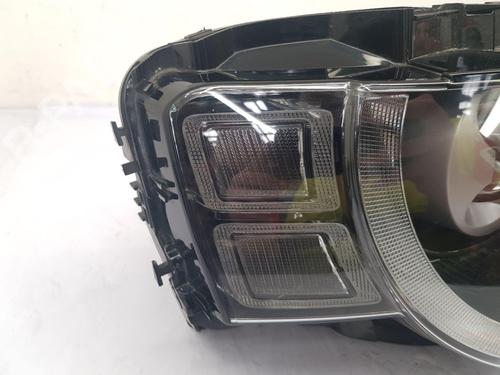 Right headlight LAND ROVER DEFENDER Station Wagon (L663) D300 MHEV 4x4 | BP37660199C29 - Image 2