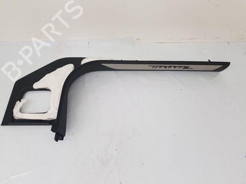 Højre sidekjole Højre sidekjole MASERATI LEVANTE SUV (M161) 3.0 D Q4 (275 hp) 36280883 36280883