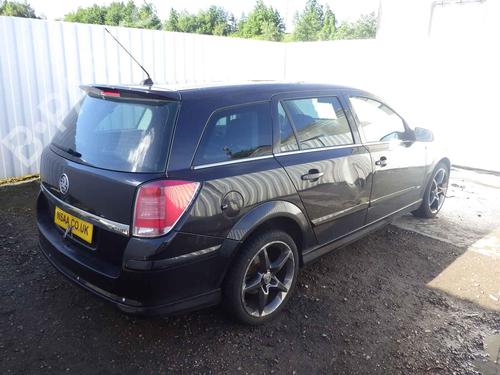 Front bumper VAUXHALL ASTRA Mk V (H) Estate (A04) 1.9 CDTi (L35) | BP32070076C7 