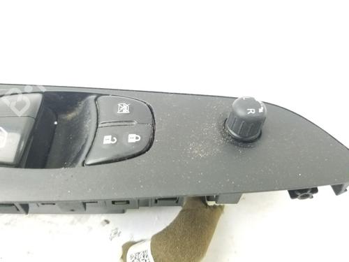 Right front window switch NISSAN NAVARA NP300 Pickup (D23, D23T) 2.3 dCi 4x4 (D231) | BP38303698I26 - Image 5
