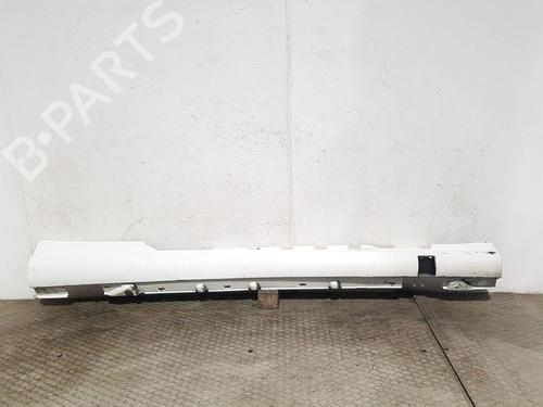 Used Right sideskirt Right sideskirt 36948729 36948729