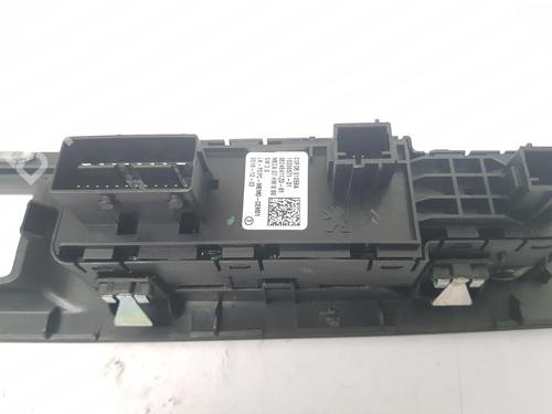 Right front window switch PEUGEOT 3008 II SUV (MC_, MR_, MJ_, M4_) 1.5 BlueHDi 130 | BP28710900I26