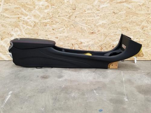 Used Armrest / Center console MCLAREN 570S 3.8 (570 hp) 22677152