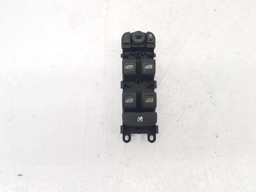Used Right front window switch Right front window switch LAND ROVER FREELANDER 2 (L359) 2.2 TD4 4x4 (160 hp) 33442924 33442924
