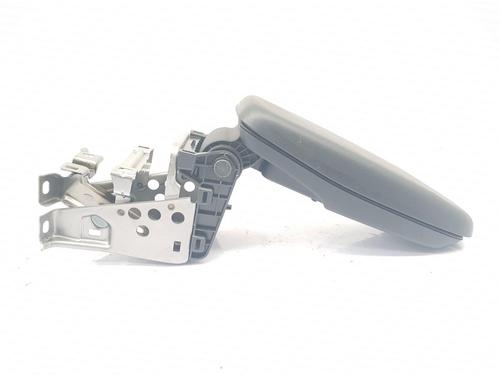 Armrest / Center console TOYOTA YARIS (_P21_, _PA1_, _PH1_) 1.5 Hybrid (MXPH10, MXPH11) | BP31841958I20