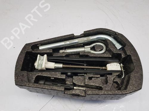 Used Jack Kit VW POLO V (6R1, 6C1) 1.4 (6R1) (85 hp) 31301050