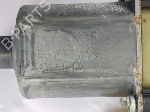 Rudehejsemekanisme Højre foran SEAT LEON (5F1) 1.8 TSI | BP29620602C23 