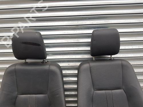 Right front seat LAND ROVER DISCOVERY IV (L319) 3.0 TD 4x4 | BP26915072C16 