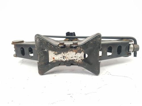 jack-kit-ford-fiesta-vi-cb1-ccn-2008-34042572 main image