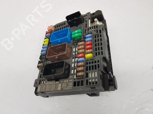 Fuse box CITROËN C4 Picasso II 1.6 BlueHDi 120 | BP38087271E1 - Image 2